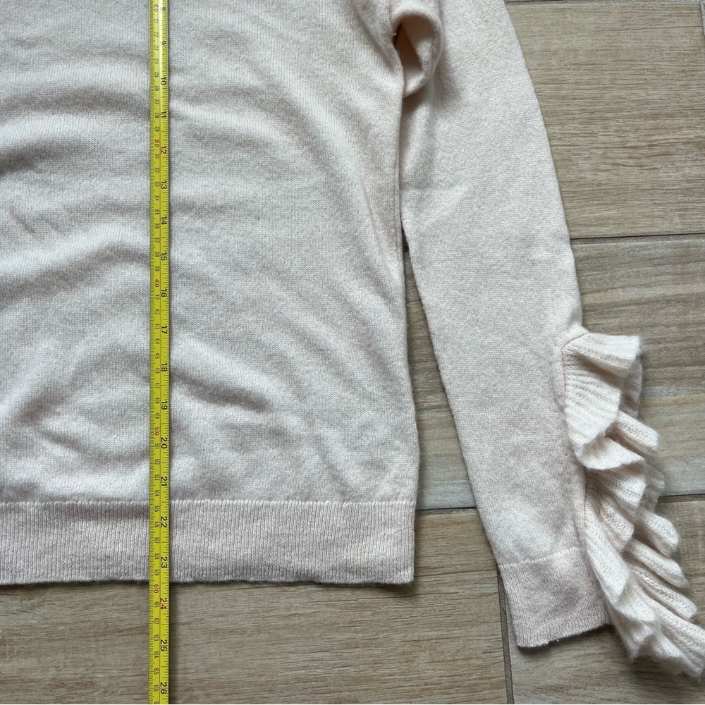 Saks Fifth Avenue 100% Cashmere Sweater Medium Ruffle Designer Soft Luxury Money - Picture 8 of 12